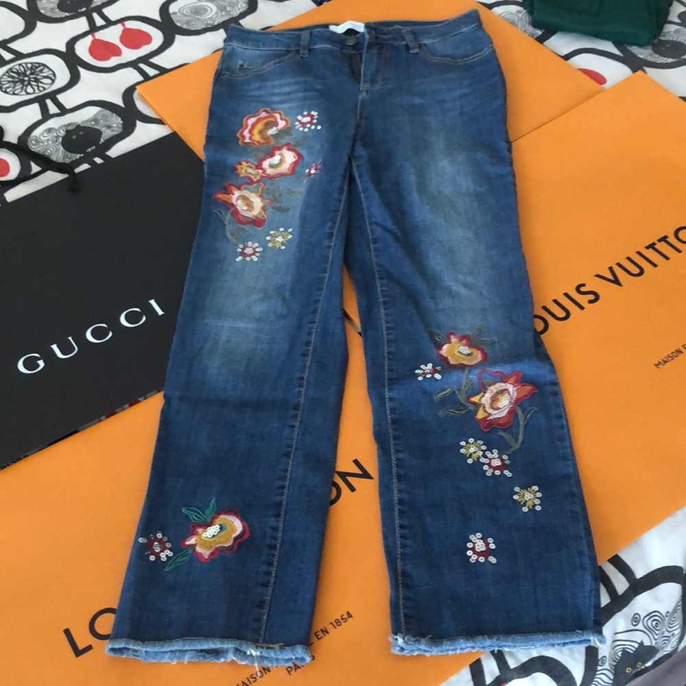 Designer jeans, designed in France 🇫🇷